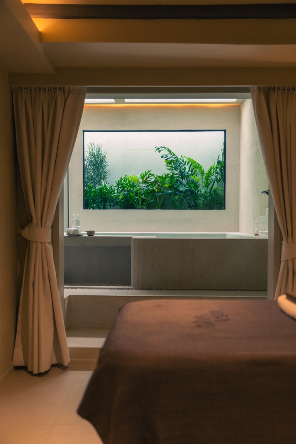 Treatment suite